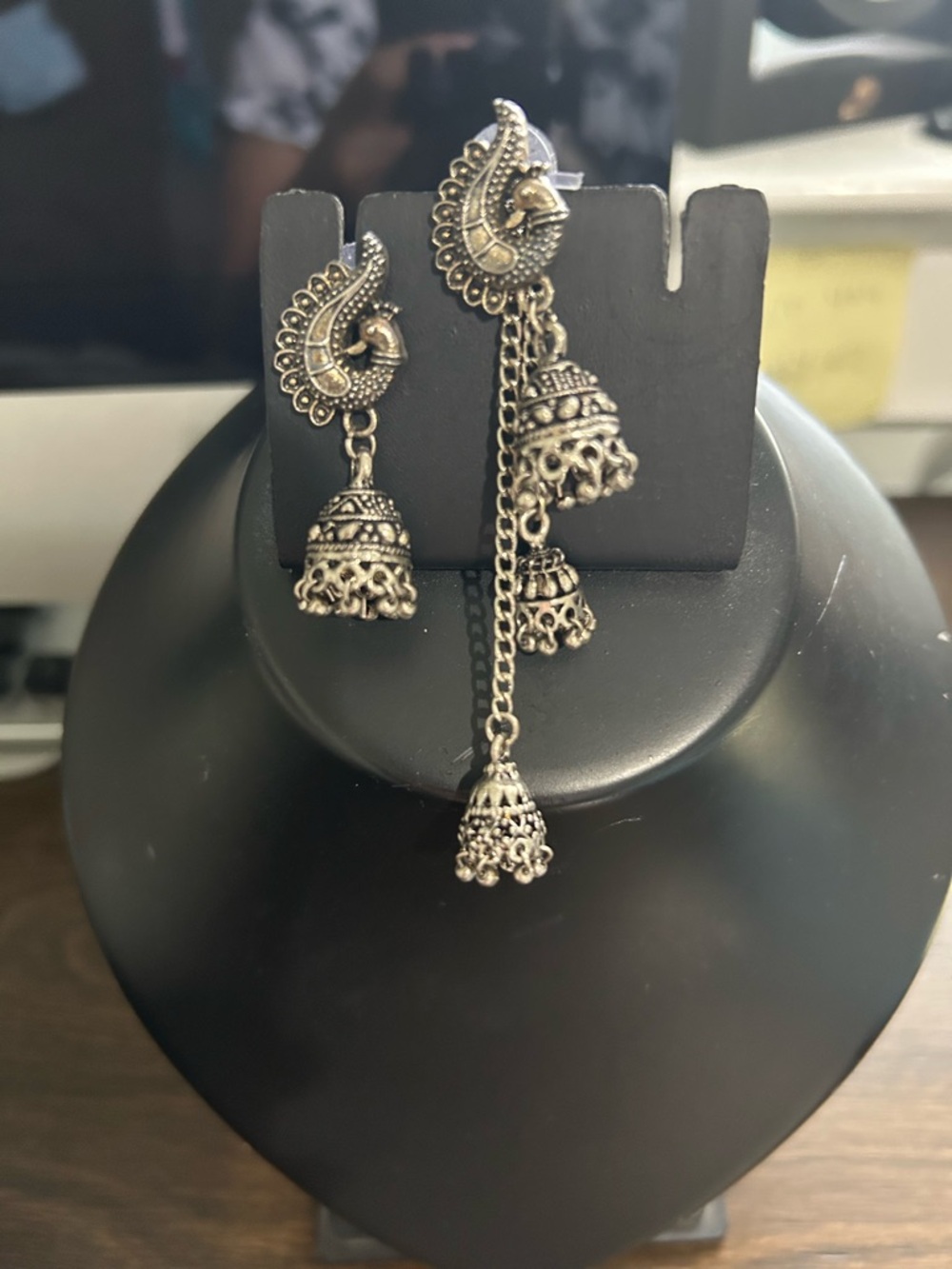 Jewelry - Picture 4 of 4